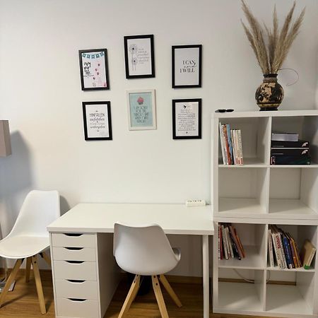 Sunny And Elegant Apartament In Central Location Graz Exterior photo